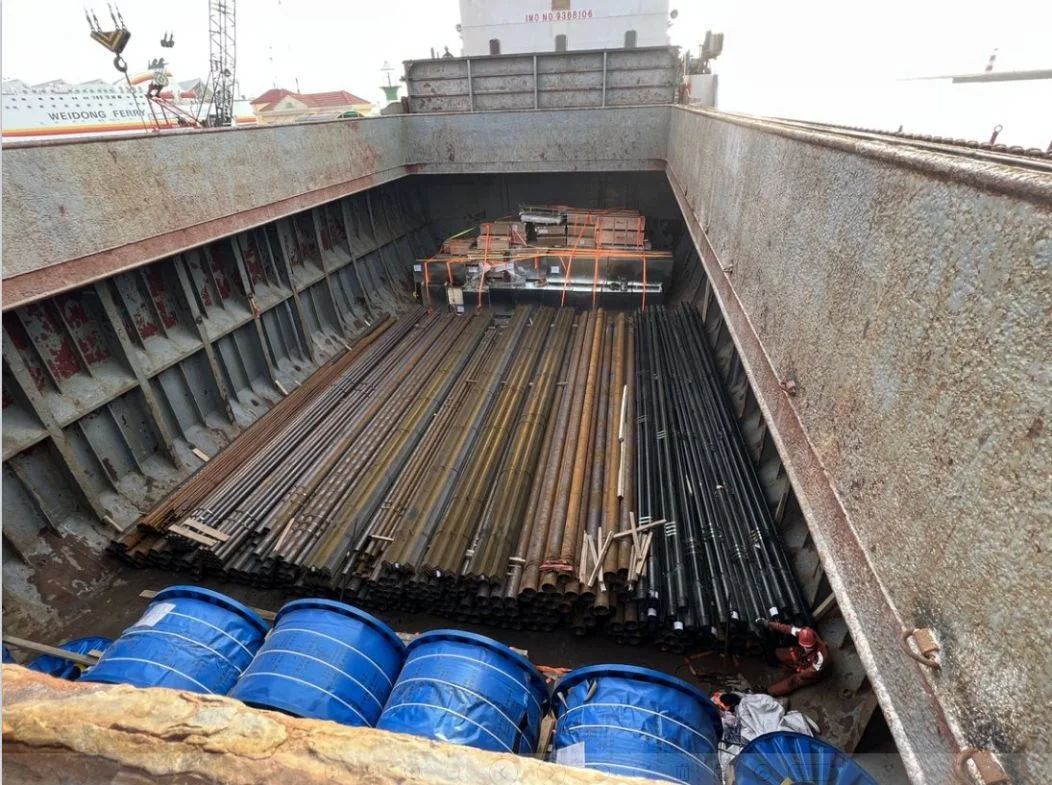 ASTM A106 A53 API 5L X42-X80 Smls Carbon Seamless Steel Pipe for Oil and Gas Works